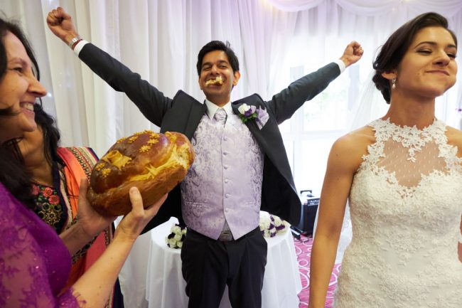 Wedding Games – 1 the groom winning a wedding game