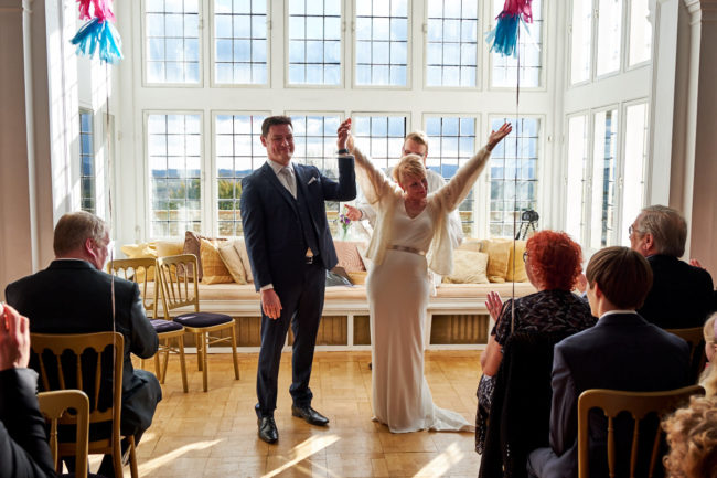 Greyfriars House wedding – 0200 a bride and groom getting married at this Greyfriars House wedding